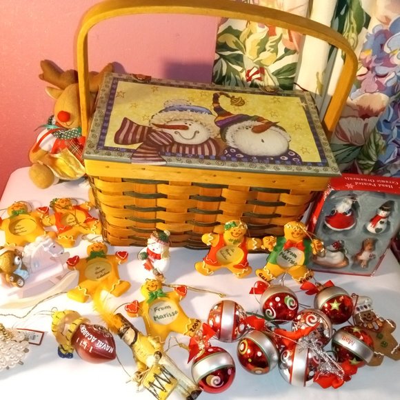 CHRISTMAS TREASURE BASKET FILLED WITH ORNAMENTS - Picture 2 of 15